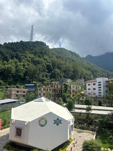 Nearby attraction, Auroma Guest house in Pataleban