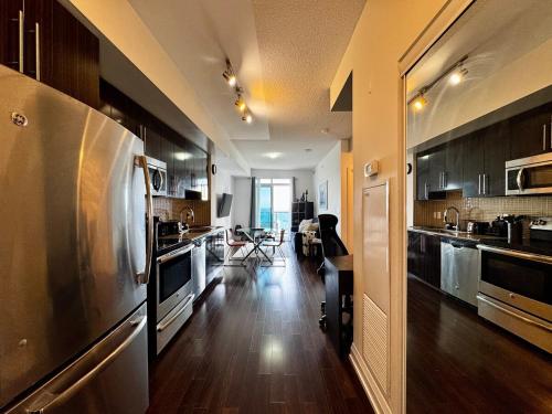 Prime Location with Stunning Views and Free Parking, Vaughan (foto 8)