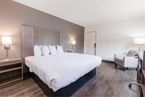 酒店外观, 伊康旅馆 (Econo Lodge Cherokee Near Island Park) in 切罗基(NC)