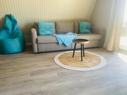 Lodge lady tipi 1 avec bain nordique et piscine in Chavanges