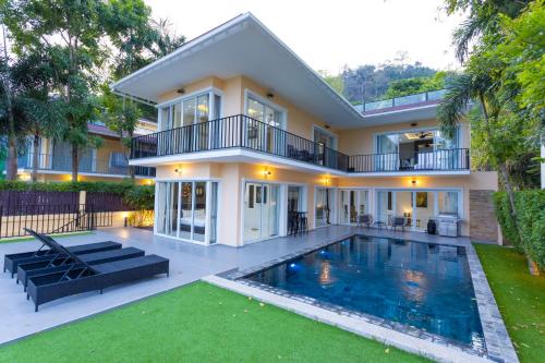 V179 Andaman Breeze 4BR Hilltop Ocean Glimpse