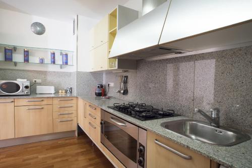Uma Suites Ronda Universitat 35