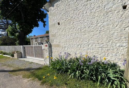 La petite maison d a cote in บล็องแซ