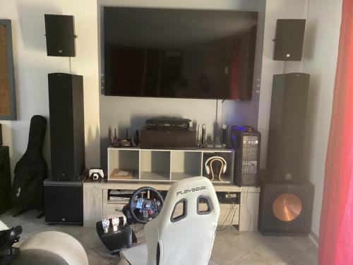 MAISON PRIVÉE AVEC PISCINe gîte à louer Primarette