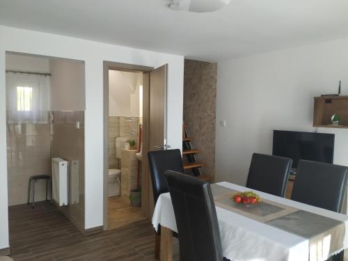 Mogyorósi Apartman (Mogyorosi Apartman) in Badacsonytördemic