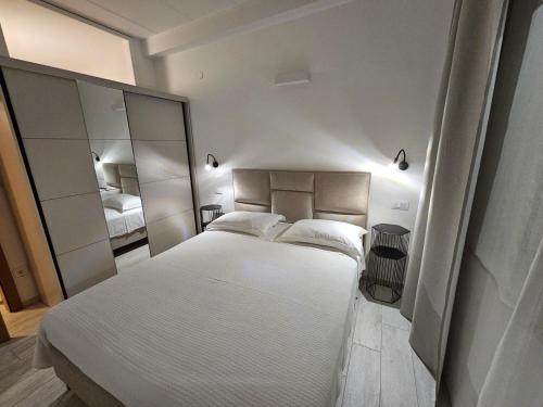 Superior Studio Apartment image 3