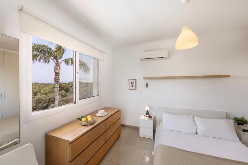 Flouressia Gardens Villas - image 2