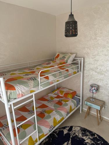 Bel appartement tout equipe in Dcheira El Jihadia