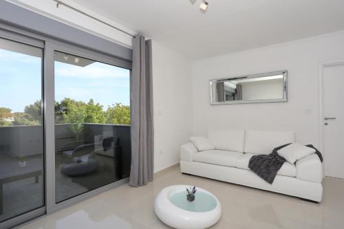 Two-Bedroom Apartment image 3