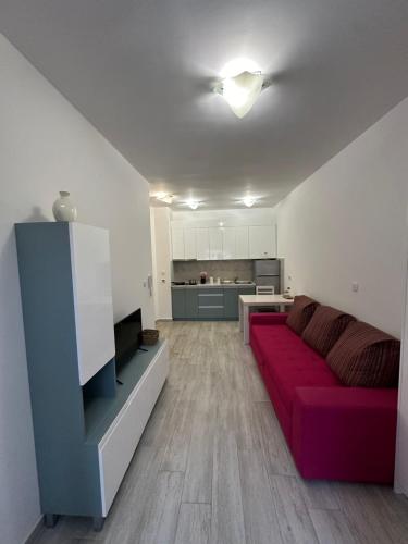 Large Double Room image 10