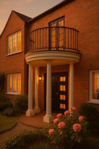 Luxury Ascot Retreat Private Indoor Heated Pool, Wellness Spa & Gardens in Sunningdale