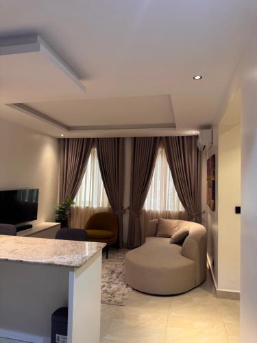 D-GioGiNiapartments, Abudža