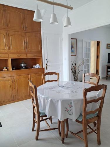 La maison de Ja in Samer