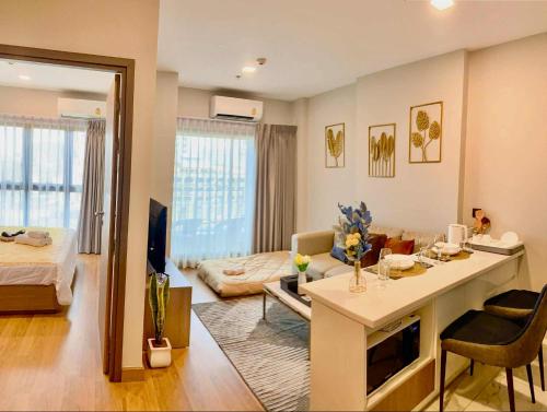 The Astra Sky River Luxury Condo,the largest pool Room Type - One-Bedroom Apartment The Astra Sky River Luxury Condo,the largest pool Room Type - One-Bedroom Apartment