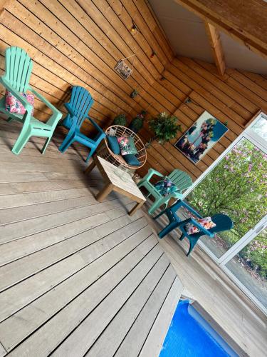 Peldbaseins, Gite Chamarel in Nueil-les-Aubiers