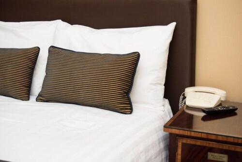 Rose Court Hotel - image 11