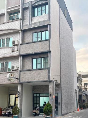 Ｍing Shu Min Su in Linyuan District