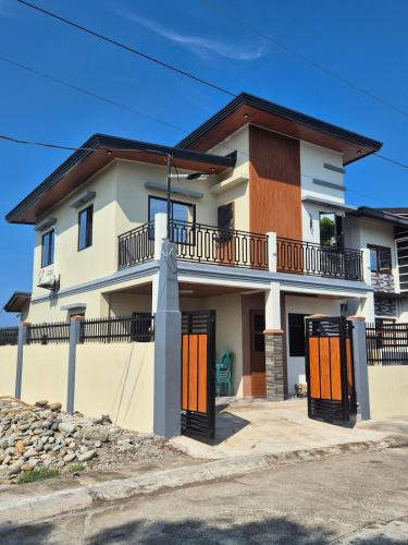 CPH Modern House in Iba