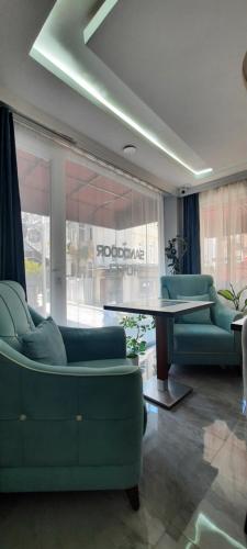 SAND DOOR HOTEL 2