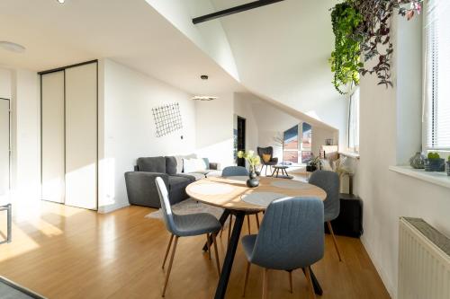 Urban Bloom apartments by Booky in Liptovsky Mikulas City Center