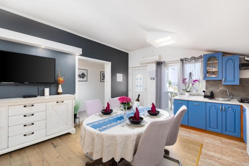 Apartman LuNi sa bazenom - Malinska, Sveti Anton in สเวติ อันตอน