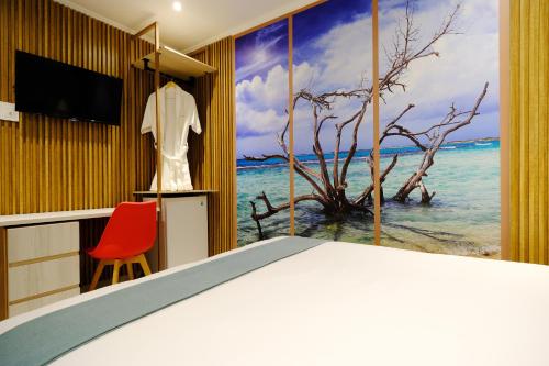 Standard Double Room image 6