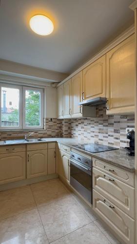 Luxury Apartment 2BR & Jacuzzi Near Expo 12 & ING Arena, Brussels (photo 6)