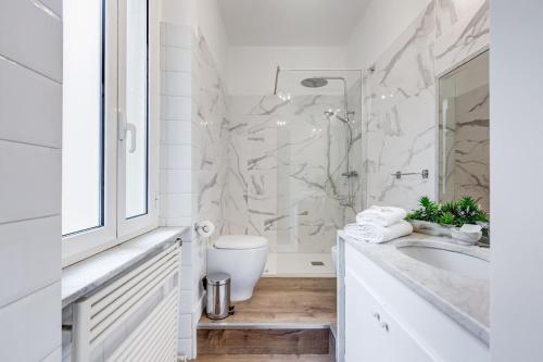 Living Rome Repubblica apartment - image 3