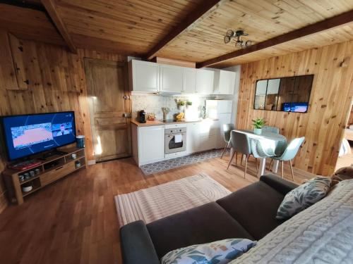 Удобства, Le cocon beuillois in Beuil