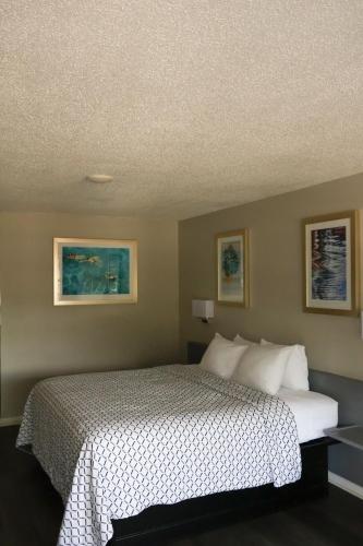Economy Inn Historic District - image 14
