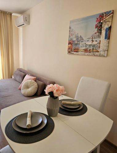 Guestroom, Apartments Near The Sea in Primorsko