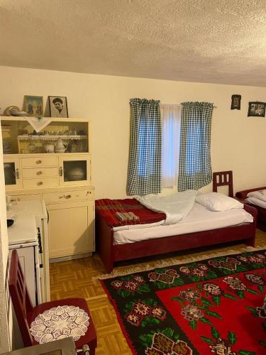 Domacinstvo Obradovic Nadgora in Uskoci