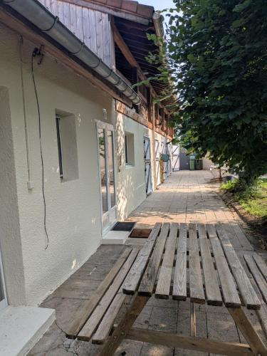 Appartement dans haras in Montrond-les-Bains
