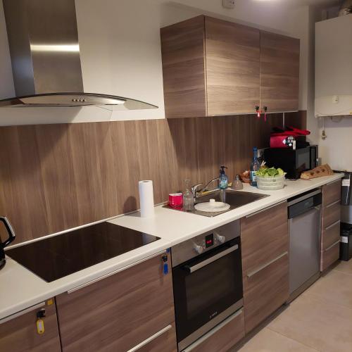 54m2, clim, T2, centre BANDOL, terrasse, TOUT A PIED in Lescourche