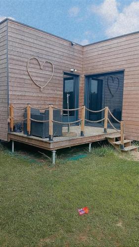 Chalet jacuzzi in Auros
