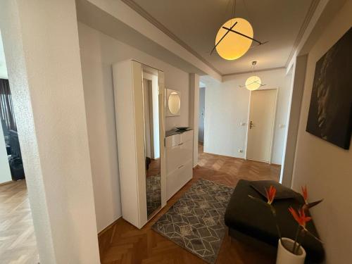 3-room luxury appartment - 120qm - up to 9 guests - Air condition - free car parking, Düsseldorf (fotografie 3)