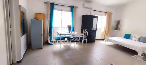 One-Bedroom Apartment image 6