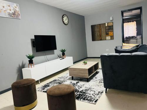 Grey Vacation Home, Gaborone