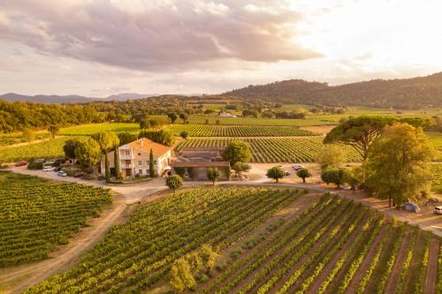 المنظر الخارجي, Gîte Lavande au milieu des vignes - Chateau les Apiès (Gite Lavande au milieu des vignes - Chateau les Apies) in Les Arcs