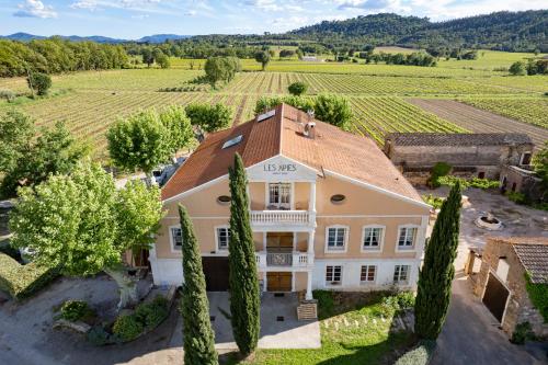 Buitenkant, Gîte Lavande au milieu des vignes - Chateau les Apiès (Gite Lavande au milieu des vignes - Chateau les Apies) in Les Arcs