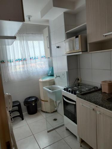 Apto 233 with 2 Bedrooms Furnished, Pirassununga (Foto 3)