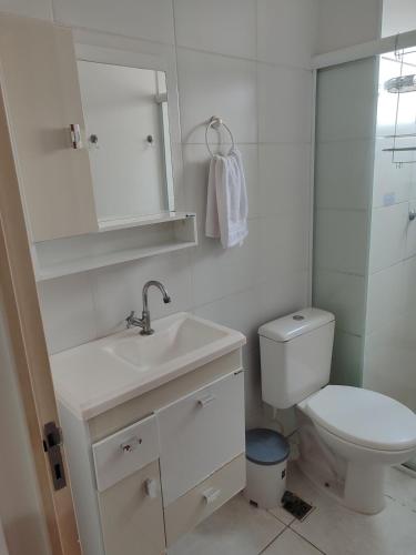 Apto 233 with 2 Bedrooms Furnished, Pirassununga (Foto 5)