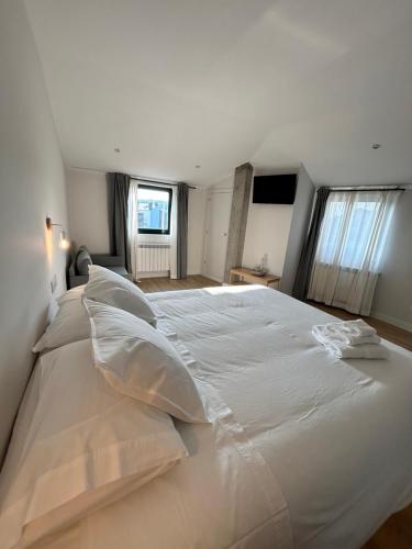 Pensión do Catro (Pension do Catro) in A Pobra De Trives