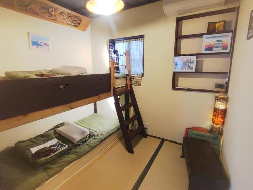 Good Trip Hostel & Bar Room Type - Small Twin Room
