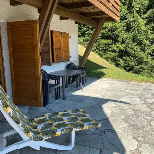 Ferienwohnung Laax mit Traumblick, großem Balkon und Terrasse in Laax, Schweiz