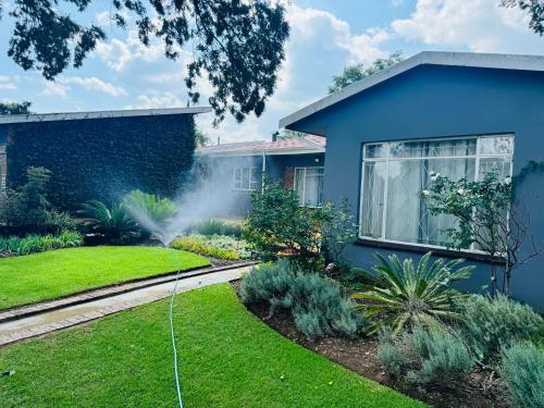 Garden Nest Guest House in 밴더바일 파크