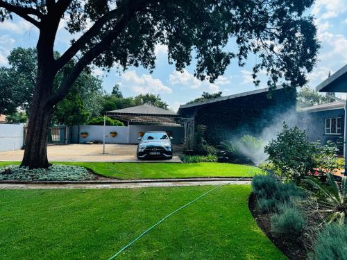 Garden Nest Guest House in 밴더바일 파크