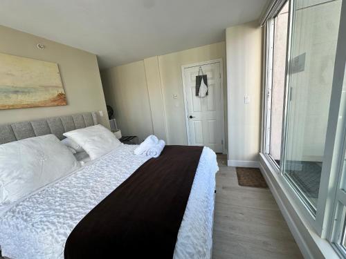 Penthouses of Beach Ave in Vancouver, Canada
