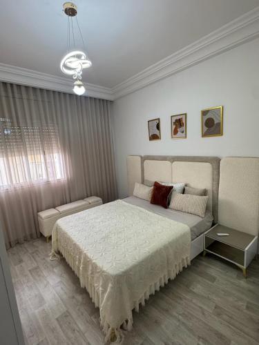 Chic & Modern Apartment with Underground Parking, Tunis (zdjęcie 3)