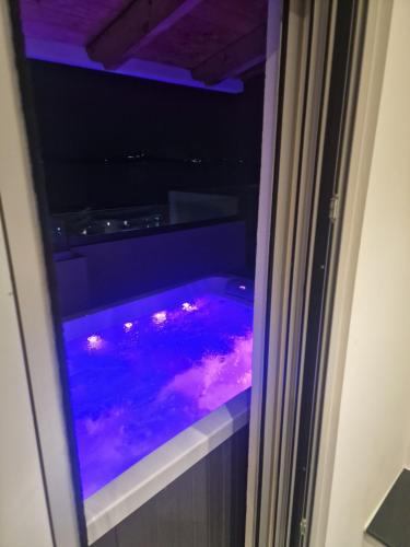 Penthouse with Jackuzy, Saranda (foto 5)